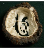 Geschnitzte Hirschrose Tenorhorn