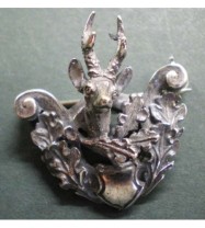 hat pin - deer - clone