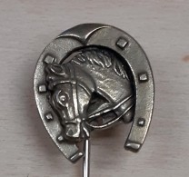 HUTANSTECKER PFERDEKOPF HUFEISEN