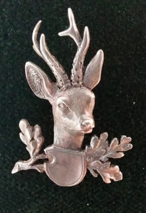hat pin - deer - clone