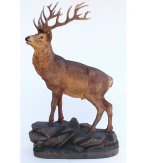 Geschnitzter Kapitaler Hirsch