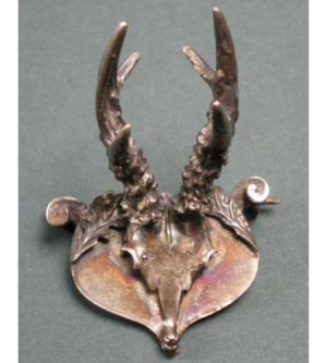 hat pin - fawn