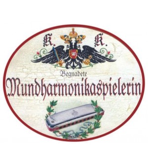 Mundharmonikaspielerin