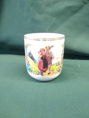 Häferl/Tasse mit Almspruch "Rote Röserl..."