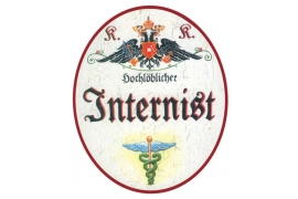 Internist