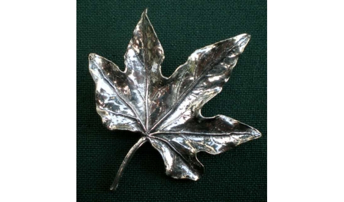 C7 maple leaf