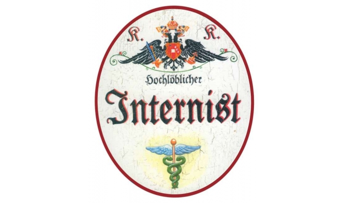 Internist